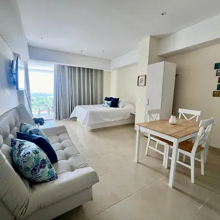 Apartamento Beautiful Close To The *
