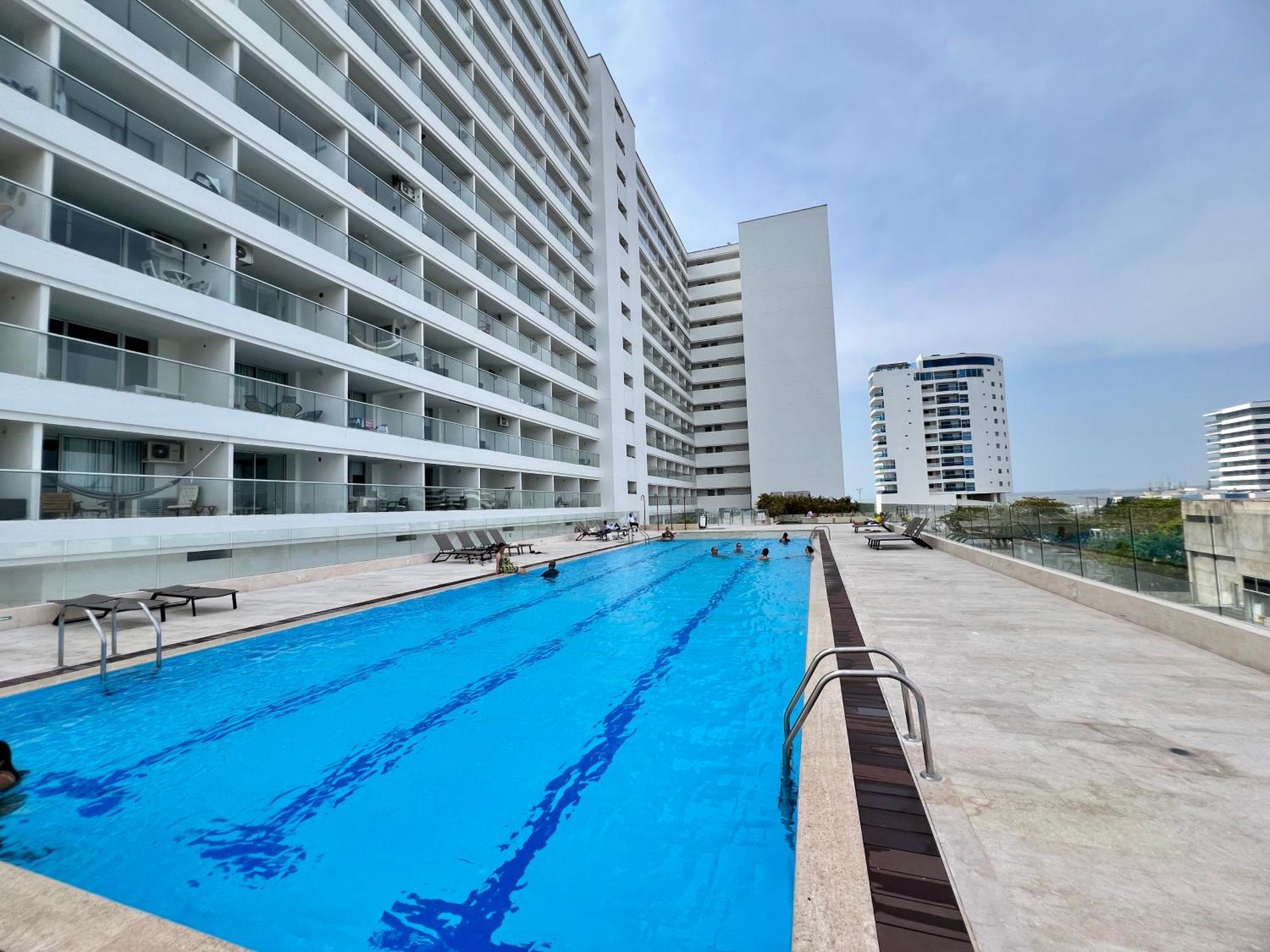 Apartment Beautiful Close To The *